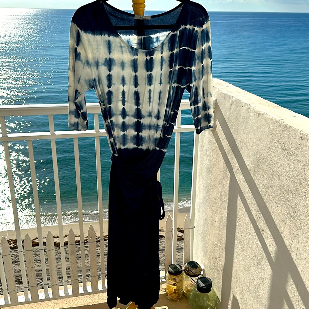 BACI TIE-DYED MAXIE VERSATILE DRESS